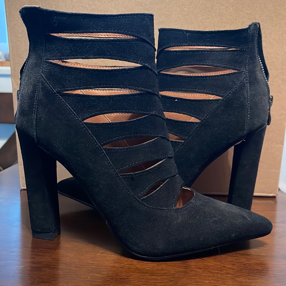 Heeled bootie